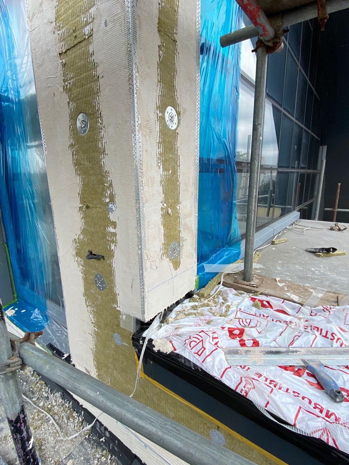 A1-rated build-up installation